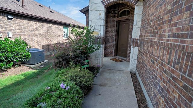 Foto del edificio - 1520 Summit View Ln