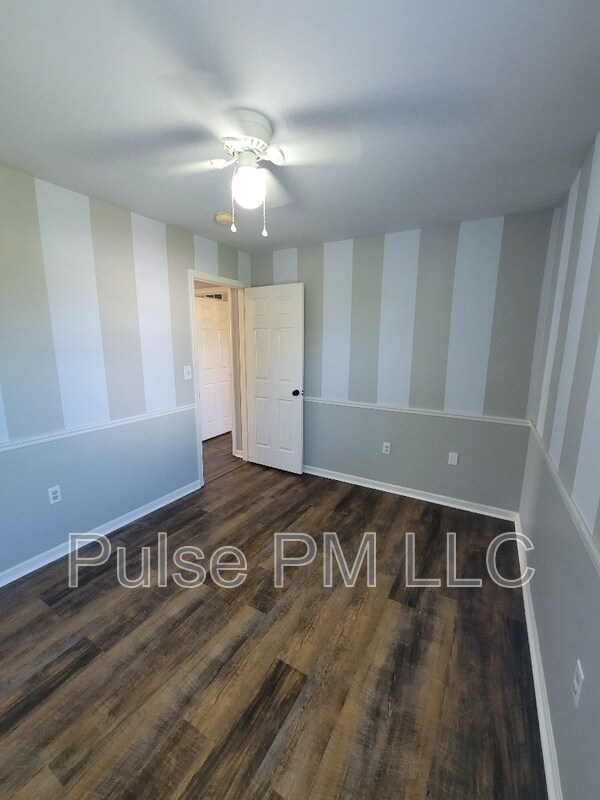 Foto del edificio - 6267 Sierra Trail