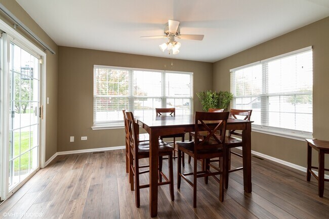 Foto del edificio - 3007 Chestnut Pointe Dr