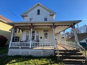 Building Photo - 1043 Dreher Ave