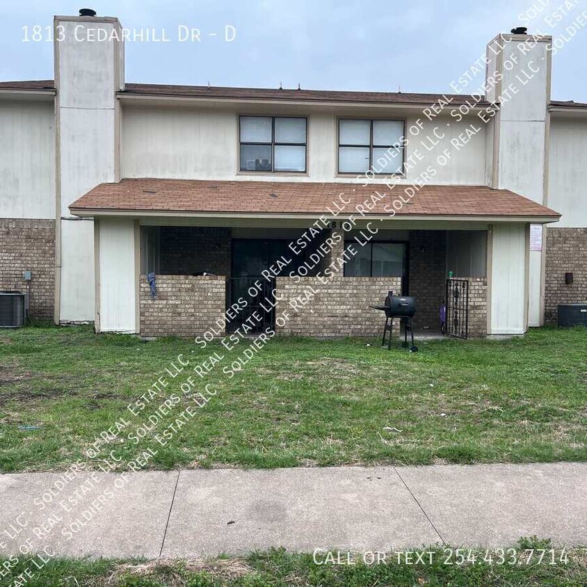 Foto principal - 1813 Cedarhill Dr