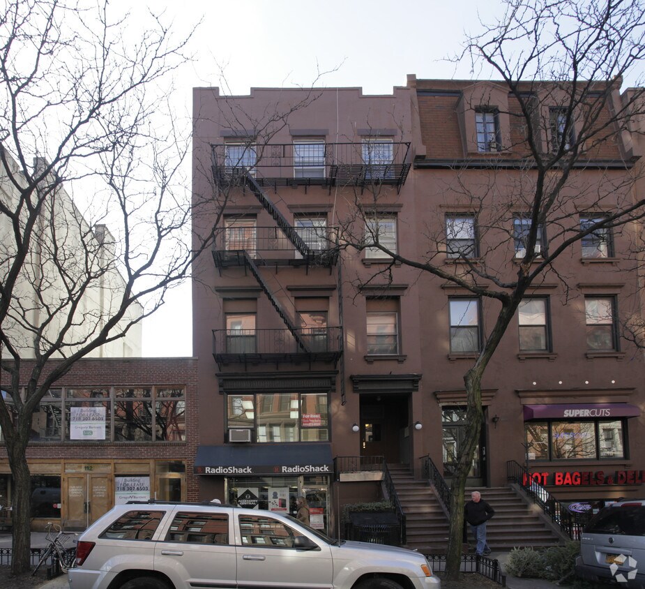 Foto del edificio - 110 Montague St