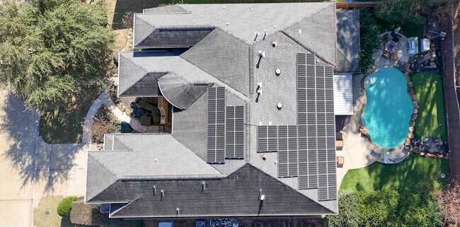 Foto del edificio - 16919 Fondness Park Dr