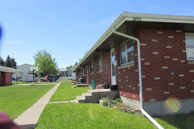 Building Photo - 3652 9th Ave N