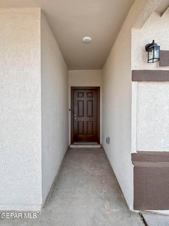Building Photo - 15216 Hunch Ct