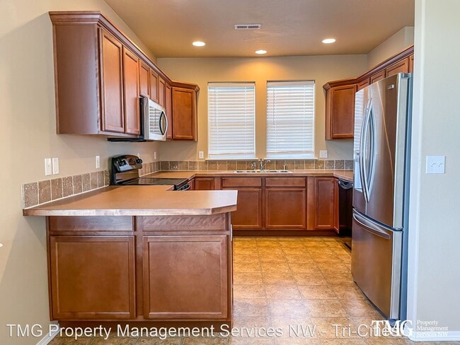 Building Photo - 3 br, 2 bath House - 5825 Kona Drive