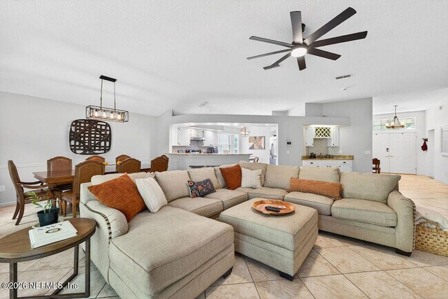 Foto del edificio - 3534 Millcrest Dr