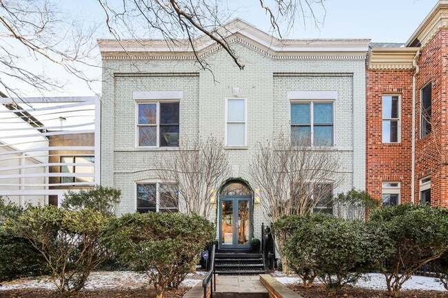 Foto del edificio - Live Bright in Shaw: Your Perfect One-Bedroom Awaits