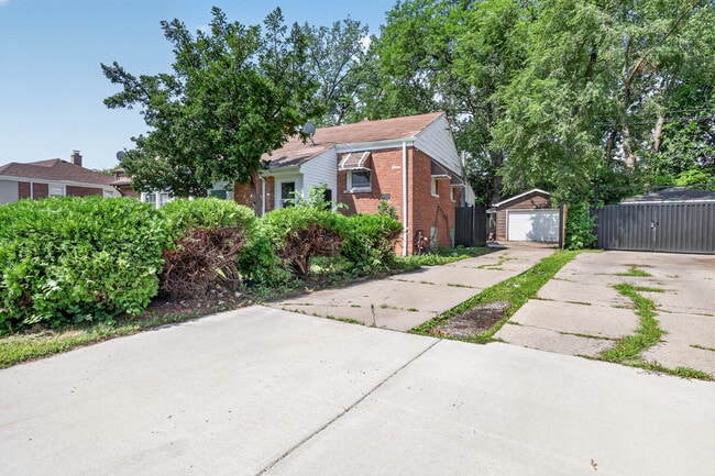 Building Photo - 9722 S Merrion Ave