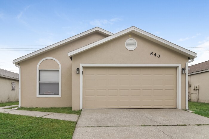 Primary Photo - Cute 3BR 2BA Home in Cedar Village