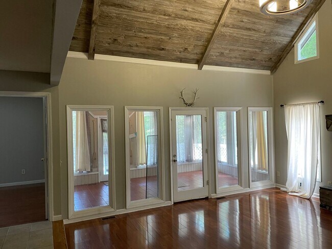 Foto del edificio - 3 bedroom Bathroom House in River Run Planation