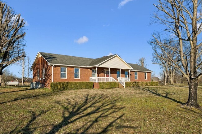 Foto del edificio - 353 Branham Mill Rd