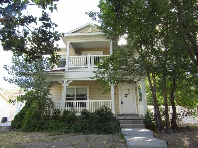 Building Photo - 858 N Wooden Ln