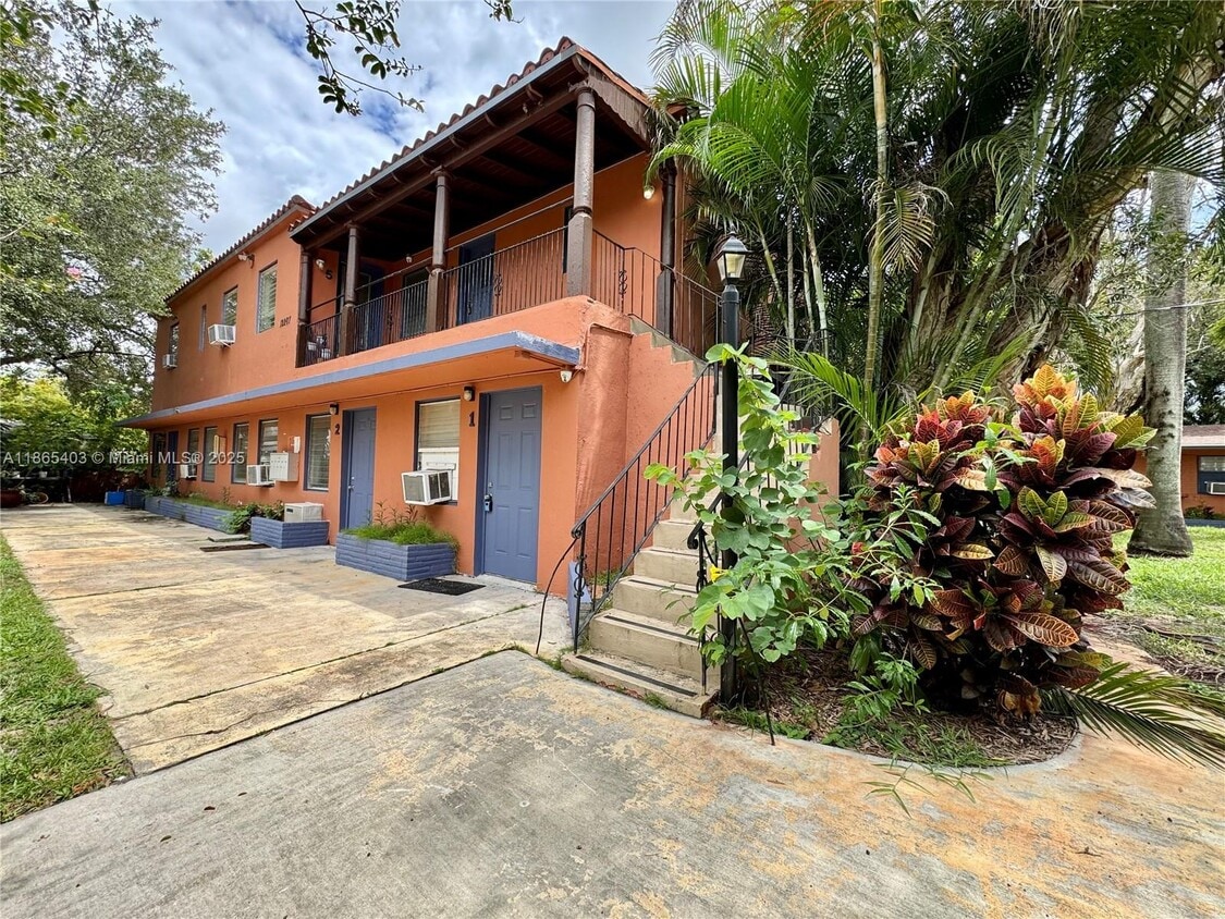 Foto principal - 12287 NE 7th Ave