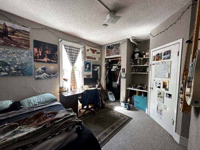 Foto del edificio - 824 E Market St