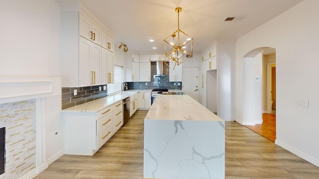 Building Photo - Stunning Cul-de-Sac 3/2.5 two story Rental Home in North Fontana's Village of Heritage!