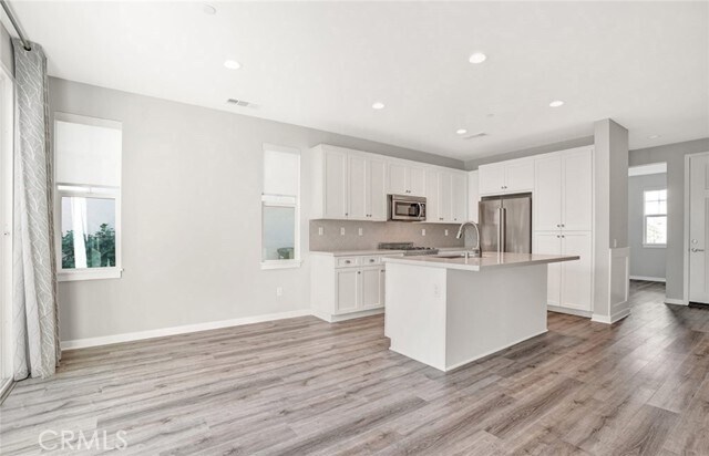Building Photo - 405 Aura Dr