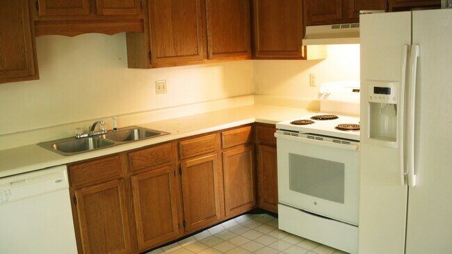 Building Photo - 4964 Sherman Oaks Dr