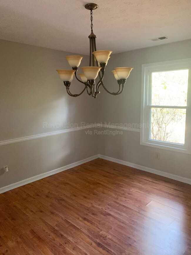 Foto del edificio - 8373 Brewer Rd