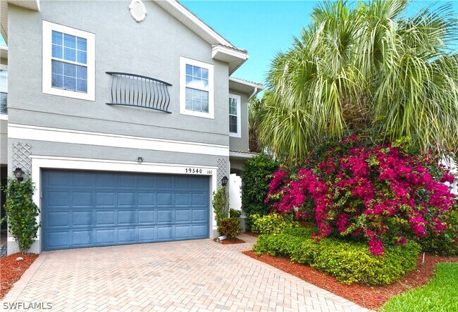 Foto del edificio - 19540 Bowring Park Rd