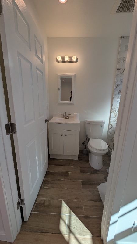 Building Photo - 1611 N Grape Ave