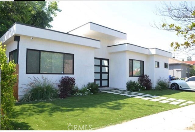 Foto del edificio - 5501 Crebs Ave