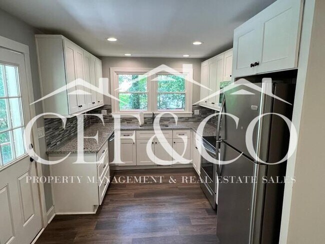 Foto del edificio - Beautiful 3 bedroom home available in Simpsonville