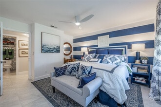 Building Photo - 1130 Cir Terrace W