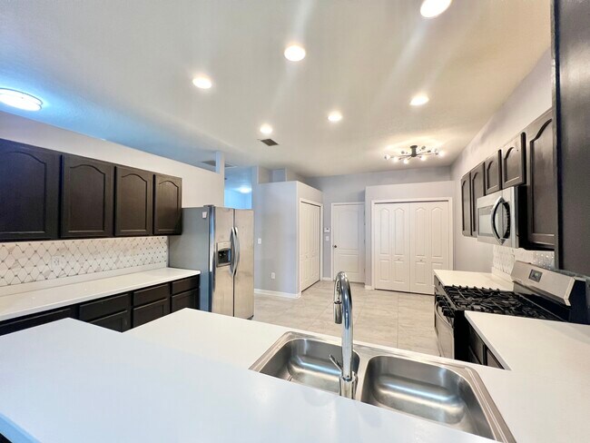 Foto del edificio - 1131 Zephyrhills Byp