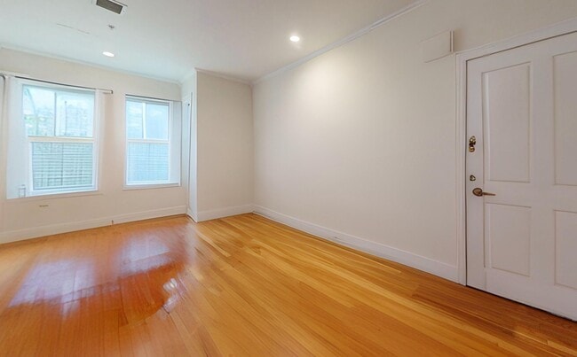Photo - 23 Lake St (Somerville, MA) Townhome