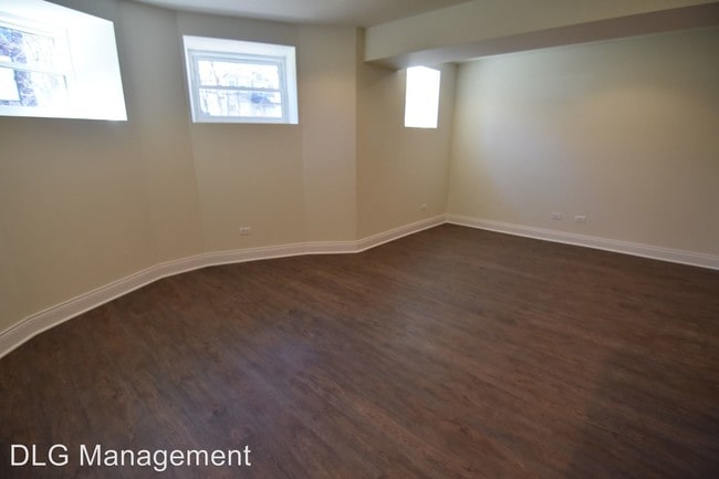 Building Photo - 4741 N Beacon St