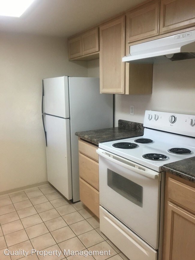 Foto del edificio - 2101 Poplar Dr