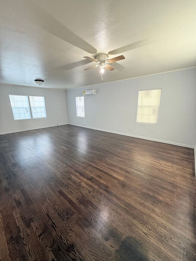 Foto del edificio - 2 bed/ 1 bath home in Norman