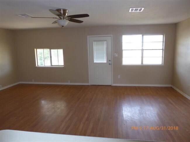 Foto del edificio - 5334 NW Liberty Ave