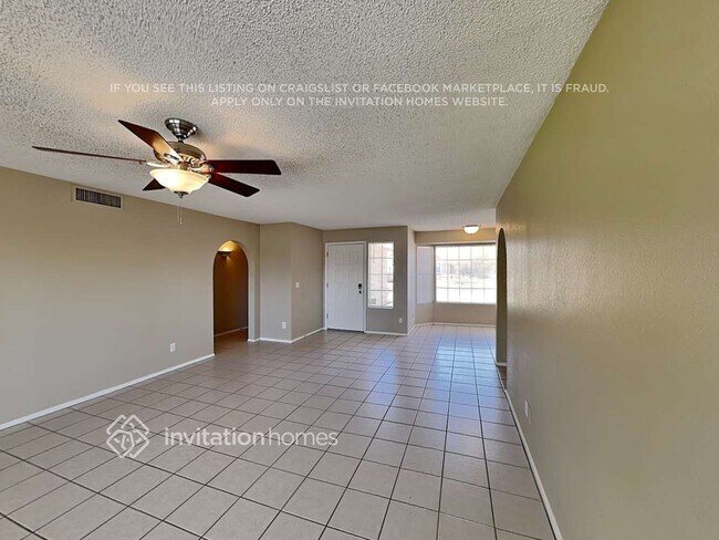 Foto del edificio - 11002 N 65th Ave