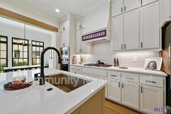 Photo - 1829 Ville Marie St House