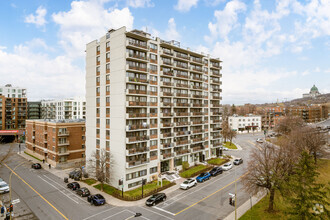 Building Photo - 5455 Rue de Terrebonne