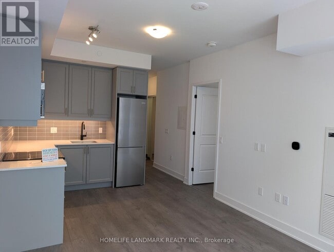 Building Photo - 2333 Khalsa Gate