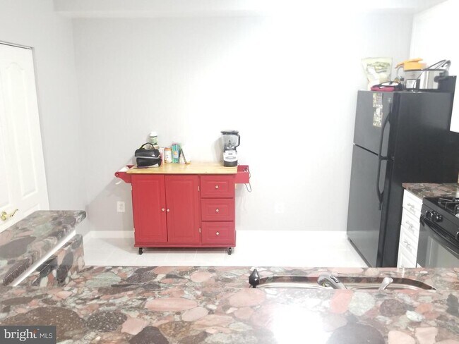 Foto del edificio - 7712 Haynes Point Way