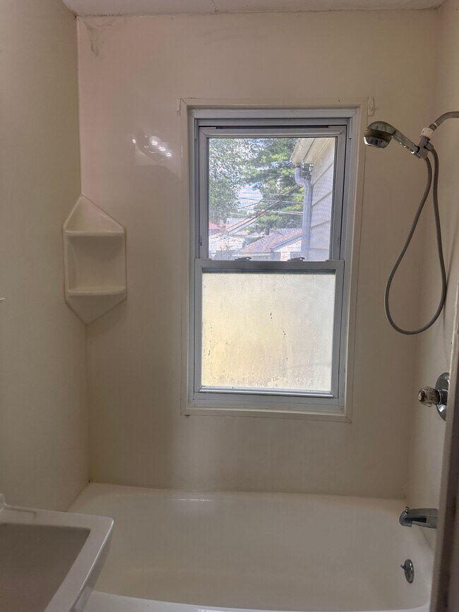 Foto del edificio - 143 E Drayton St