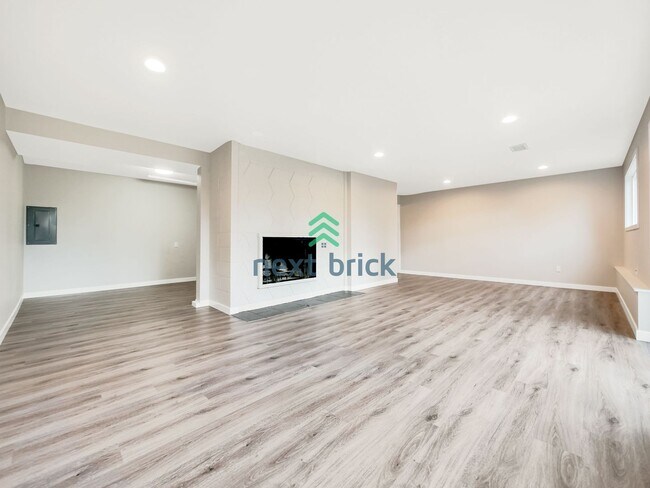 Foto del edificio - Beautiful 4 Bedroom 3 Bathroom Home for Rent!