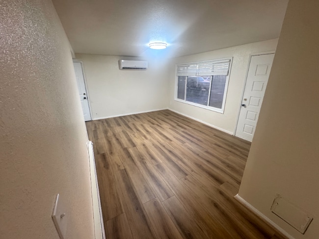 Foto del edificio - 1119 S Alderwood Dr