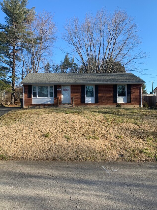 507 Moran Ave, Salem, VA 24153 House for Rent in Salem, VA
