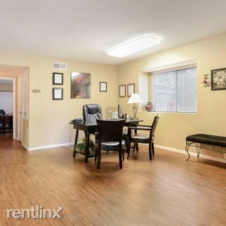 Foto del edificio - 5240 Tallowpine Ter