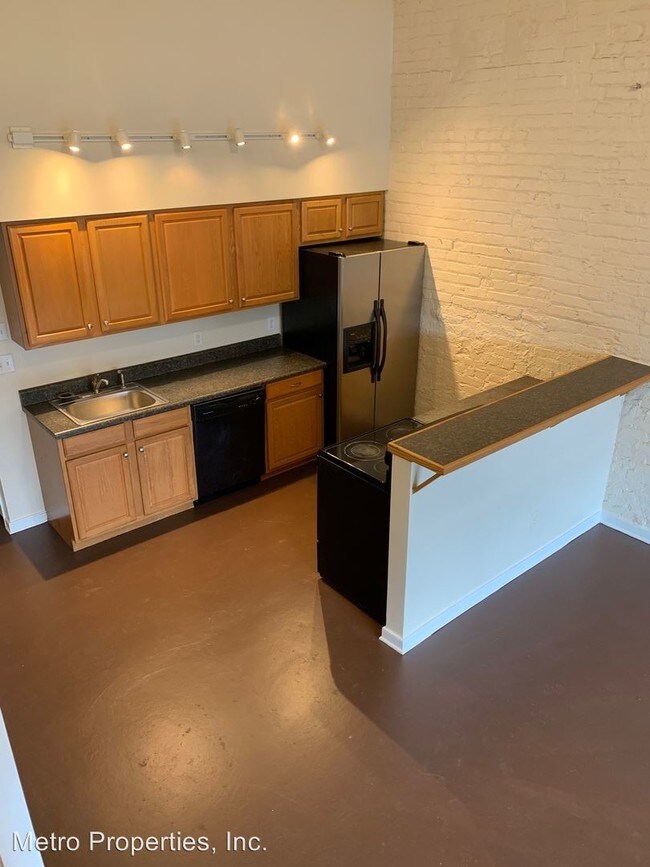 Foto del edificio - 310 N Laurel St