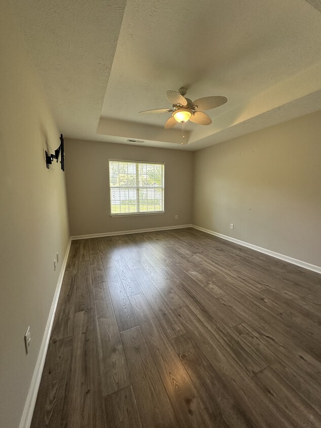 Master bedroom - 396 Pilothouse Dr