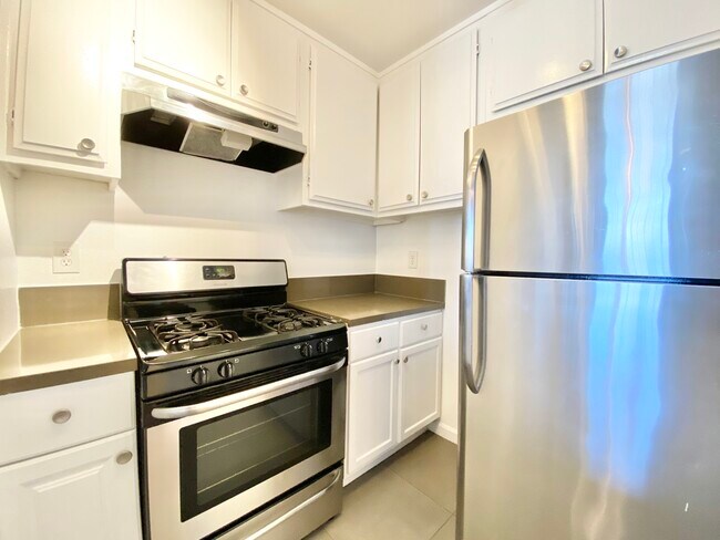 Foto del edificio - 5011 Monte Vista St