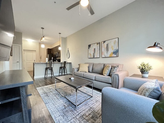 Building Photo - 124 S Morgan St