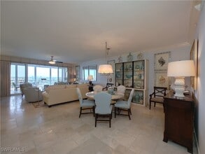 Building Photo - 410 Flagship Dr