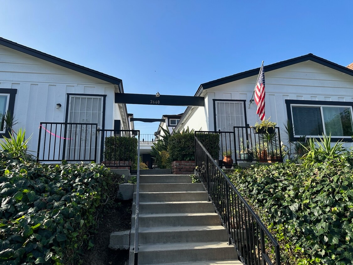 2660 Milton Ave Unit B, Fullerton, CA 92831 Apartments in Fullerton